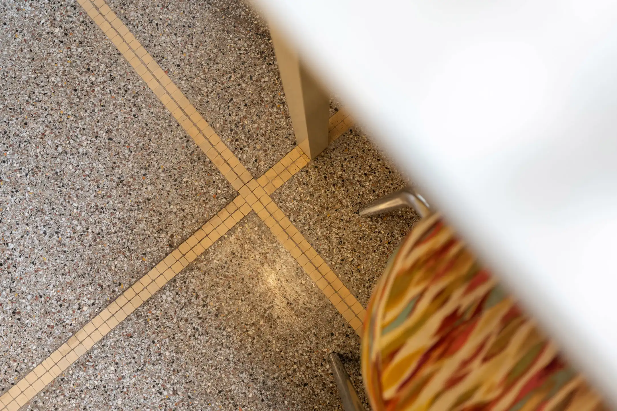 Uniek gelijkvloers appartement met privéwellness en terras foto 6