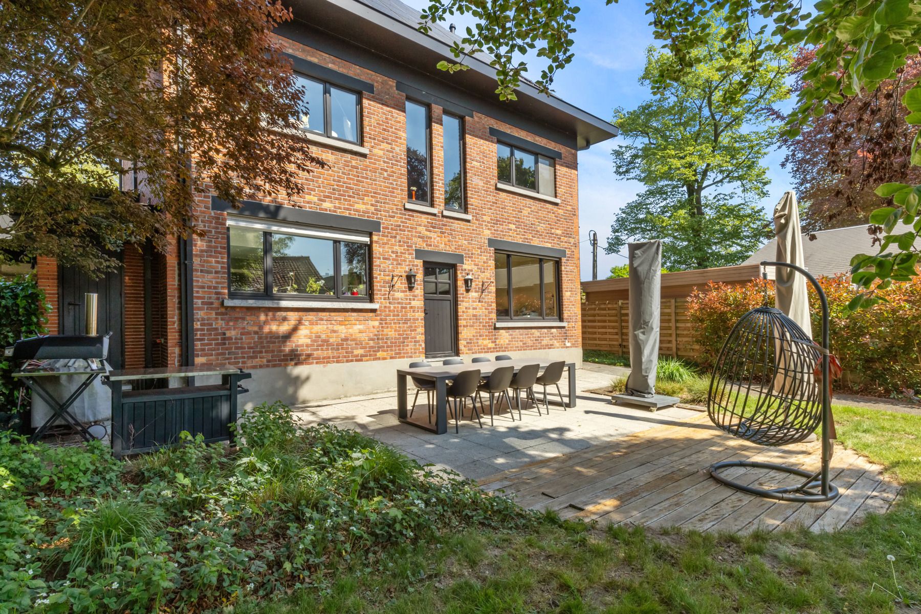 Zeer ruime, ideaal gelegen woning met praktijkruimte. foto 18