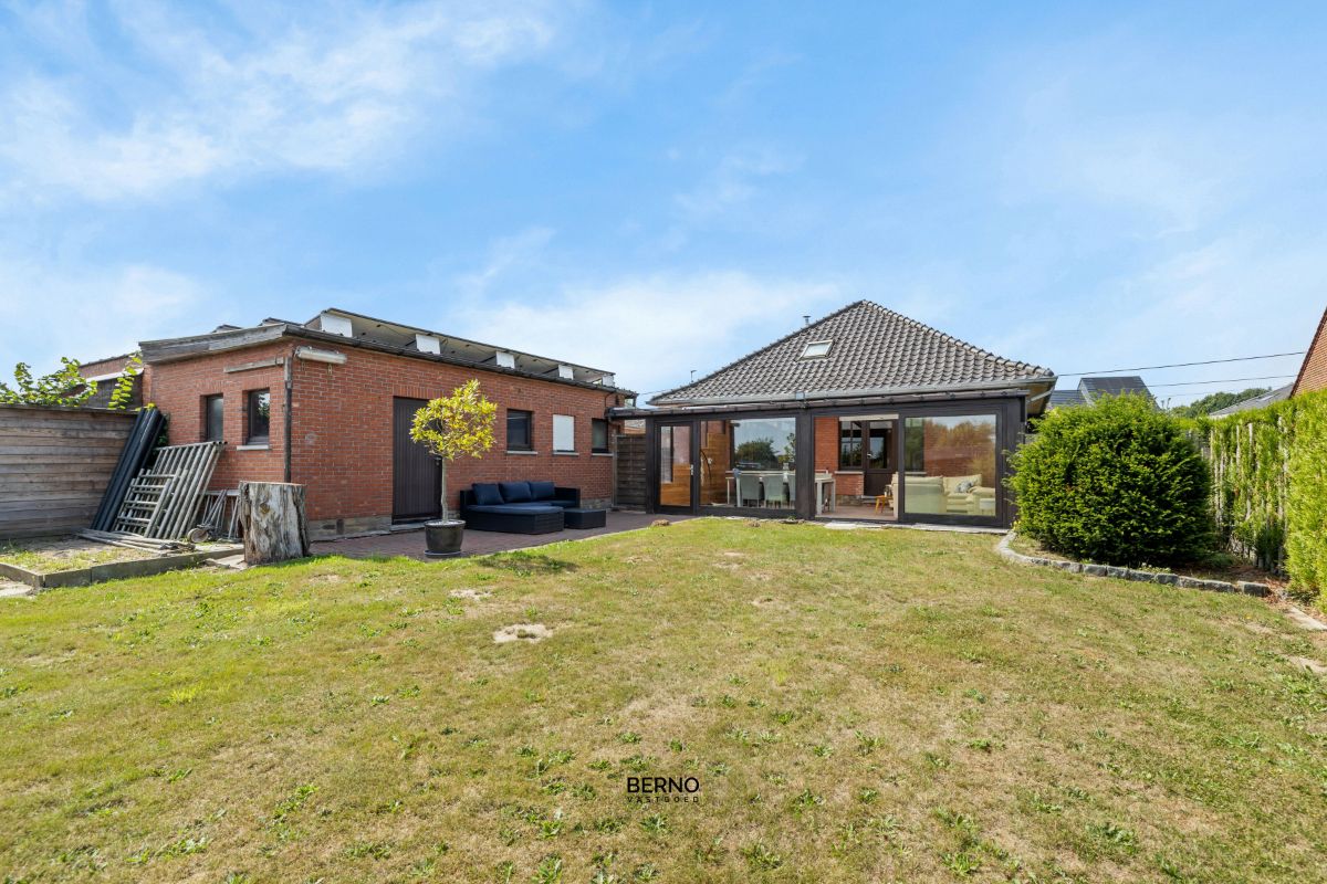 Instapklare gelijkvloerse woning op 1128 m² – 3 slaapkamers, ruime tuin én garage. foto 19