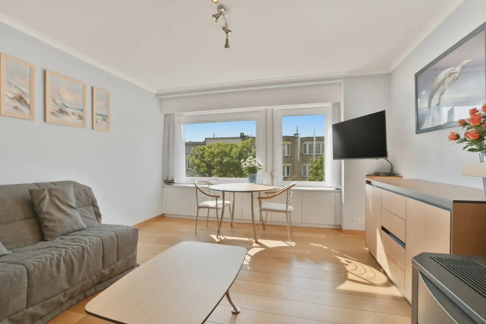 Appartement met 1 slaapkamer op centrale locatie te koop - vlakbij strand & zee!  foto 2