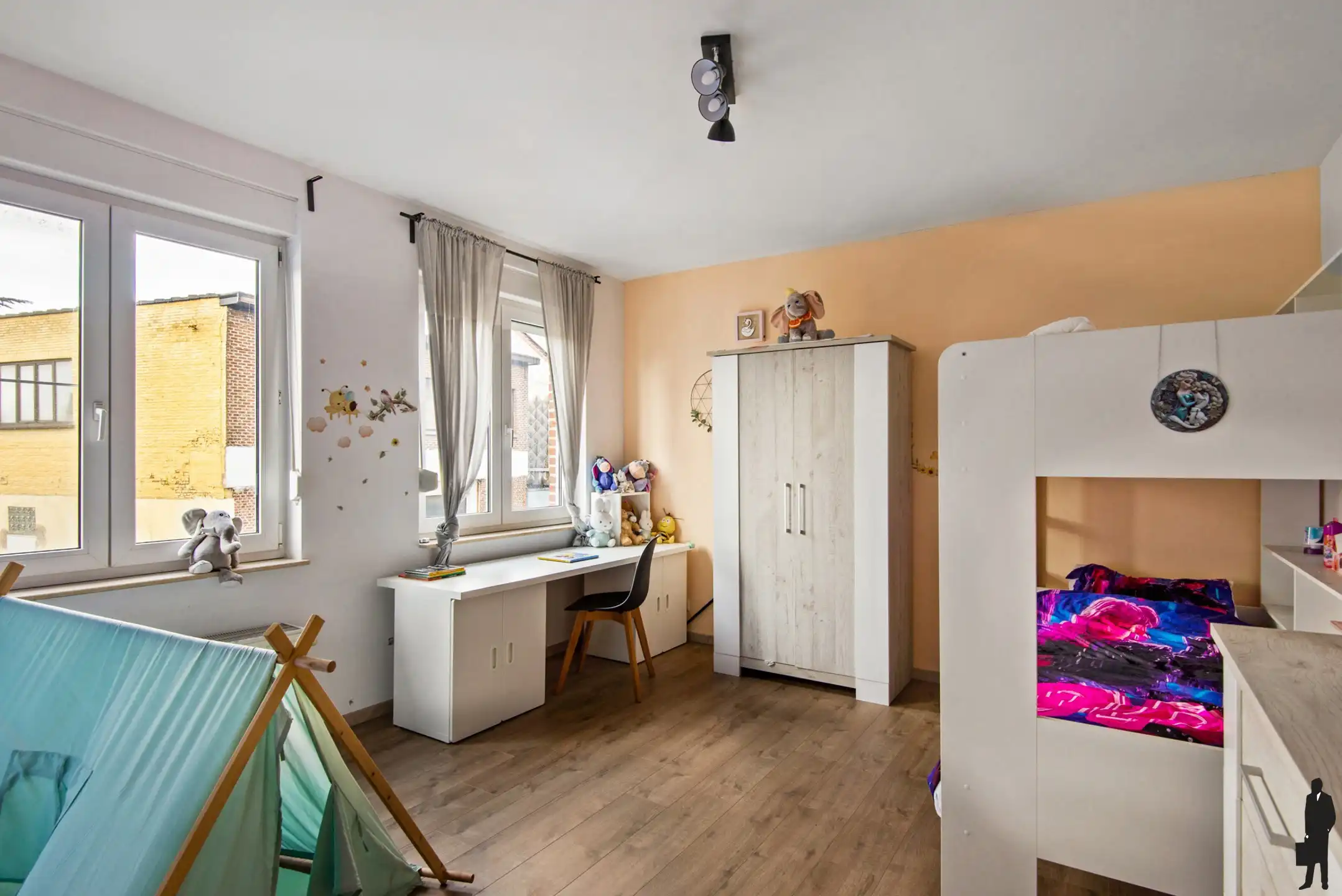 Welgelegen riante instapklare woning met 4 slaapkamers foto 19