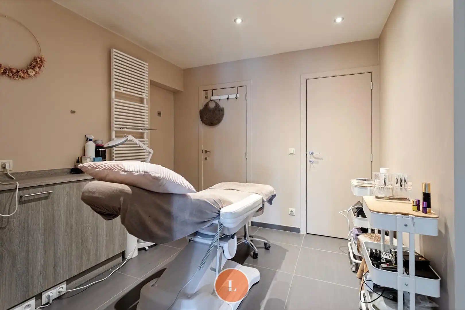 Handelspand op topligging in Menen foto 8