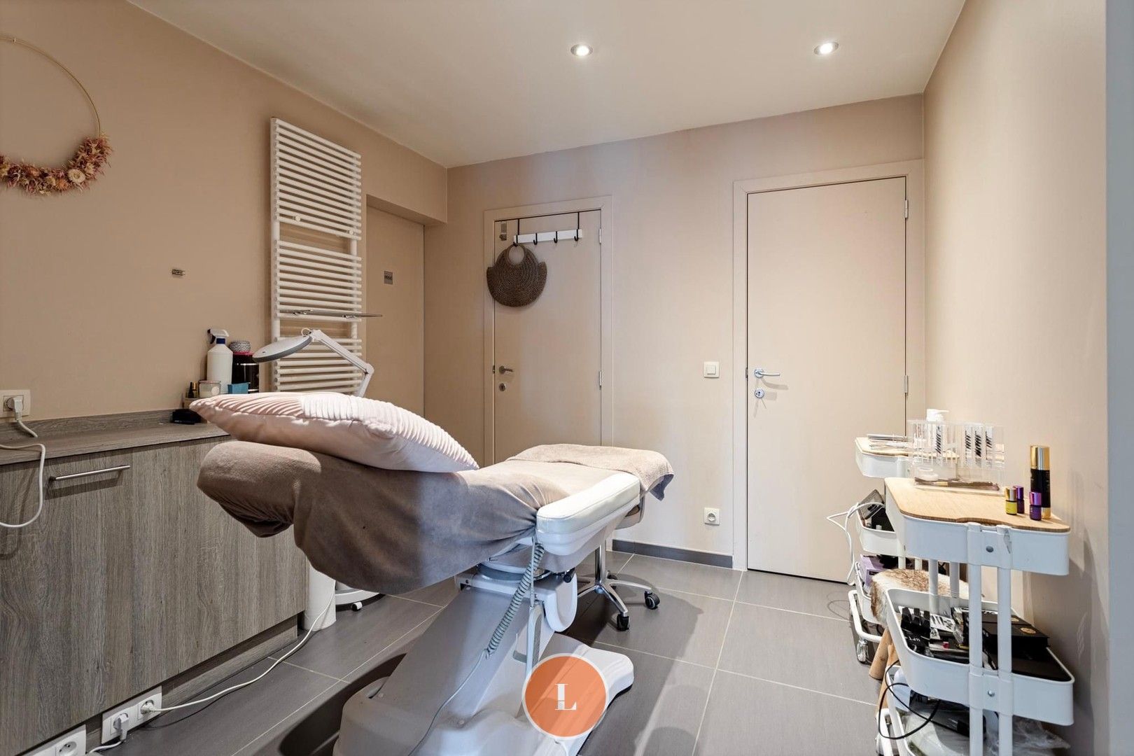 Handelspand op topligging in Menen foto 8