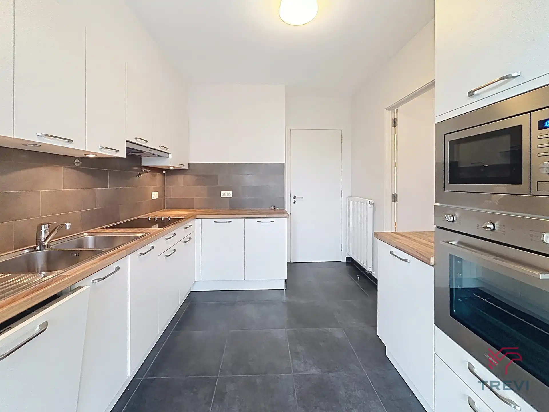 Mooi appartement met 2 slaapkamers + parkeerplaats foto 7