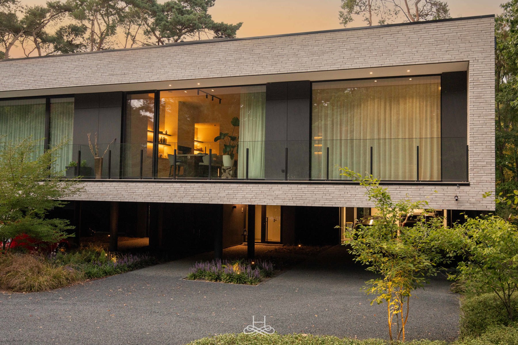 Luxueus villa appartement met riant dakterras en tuin foto 2