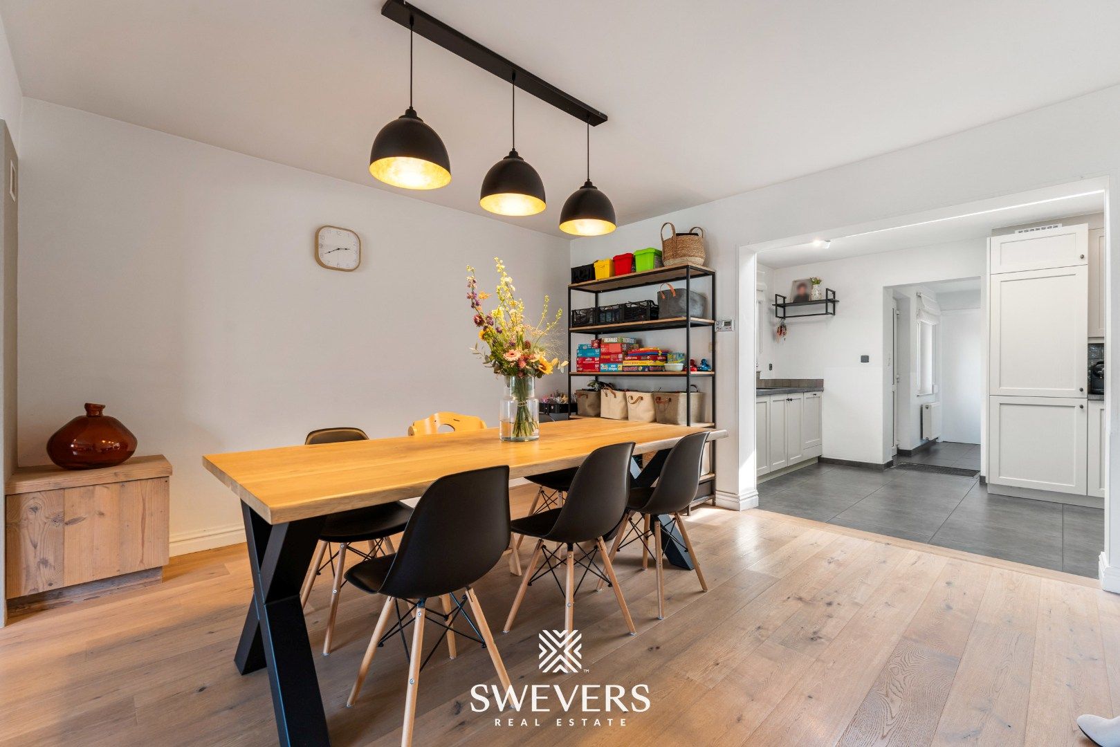 Volledig gerenoveerde en instapklare woning op toplocatie in Helchteren foto 12