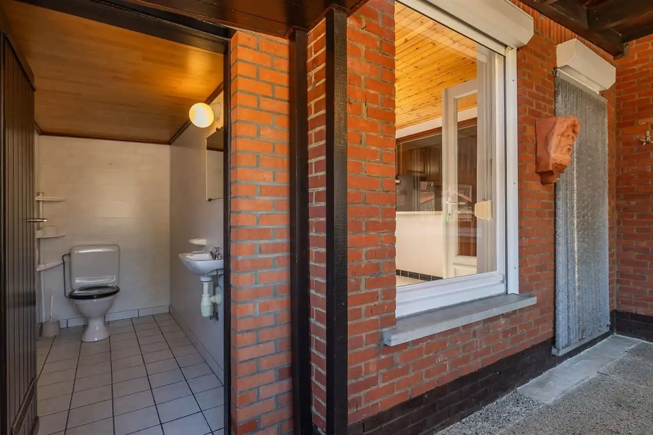 Degelijk woonhuis op topligging in Zichem op fietsafstand station foto 28