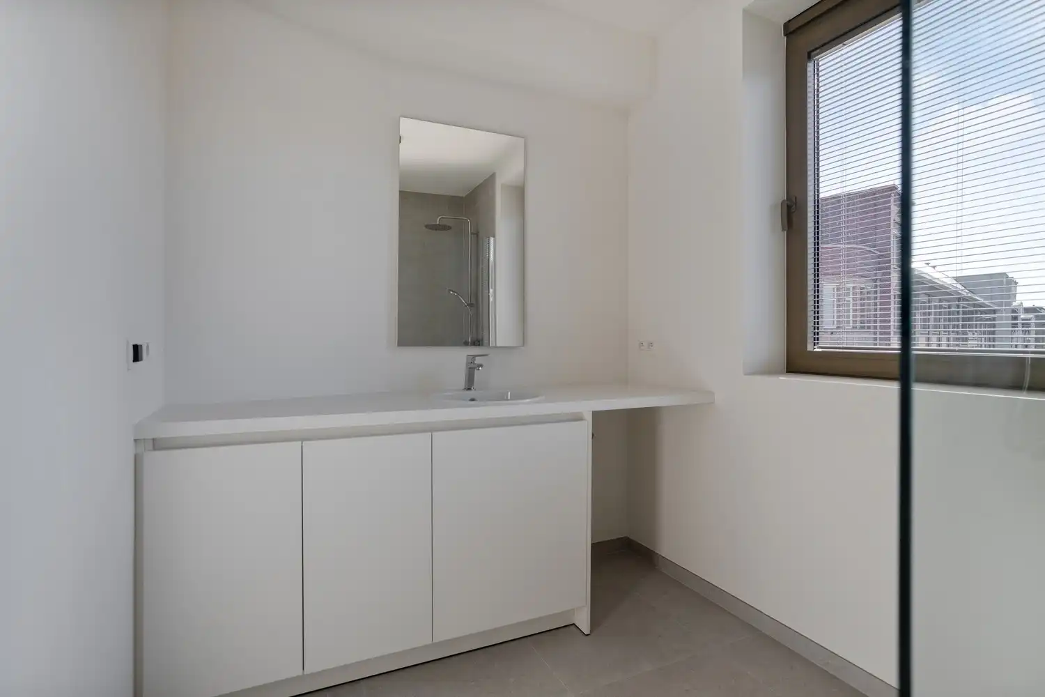 Nieuwbouw duplex appartement met terras foto 10