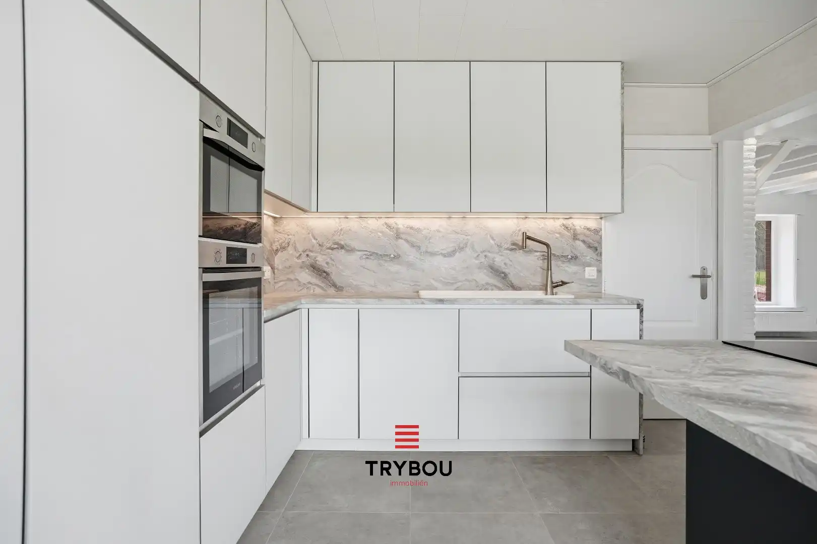 Ruime halfopen woning met 6 slaapkamers in Houthulst! foto 12