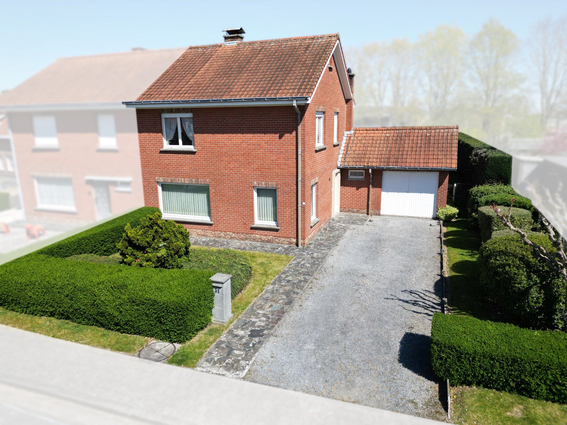 Hoofdfoto van de publicatie: RUSTIG GELEGEN HOB OP 726 M²