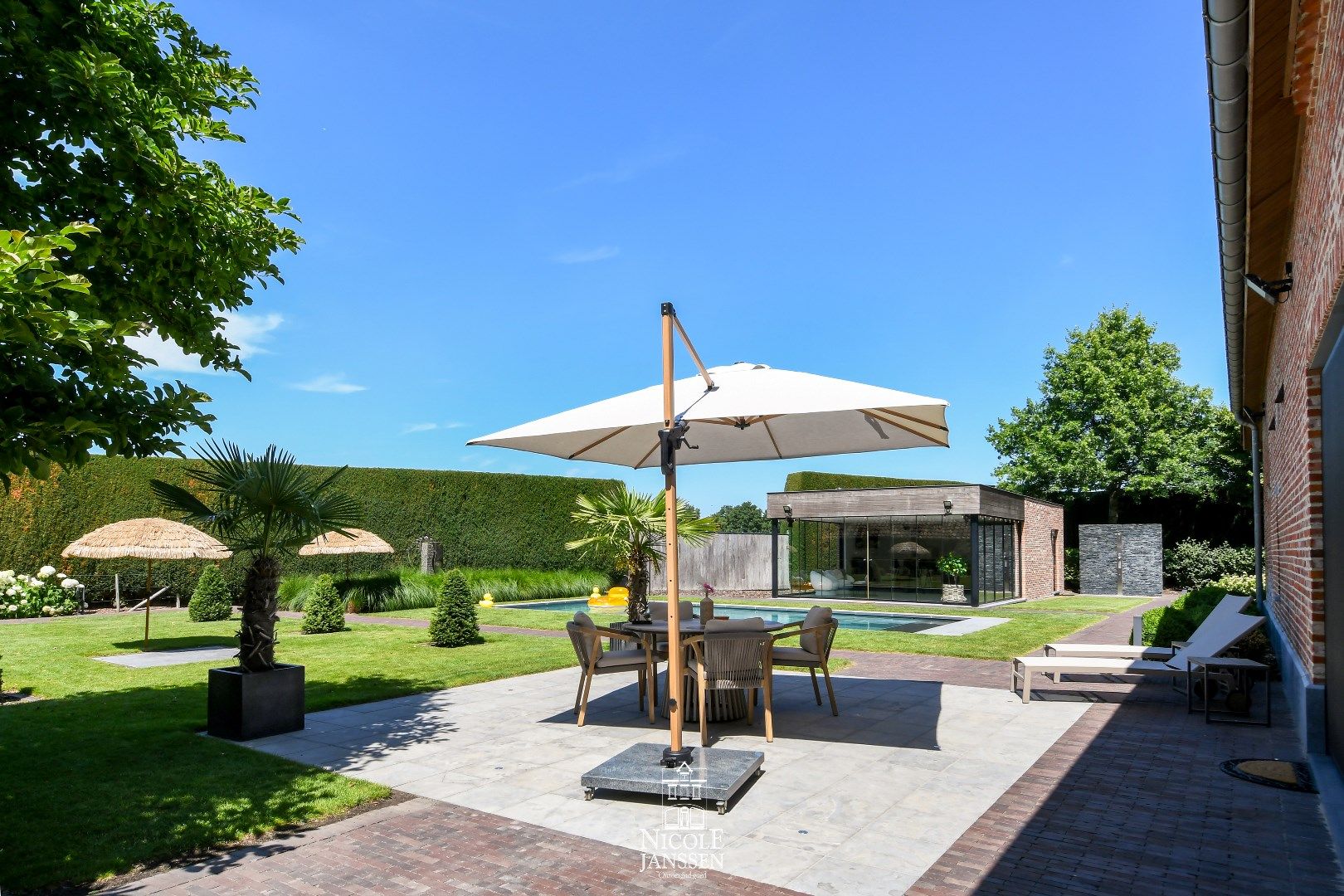 Gerenoveerde hoevewoning foto 20