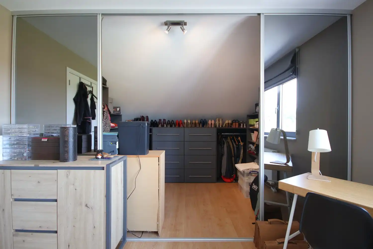 Zeer ruim duplexappartement met 3 slaapkamers in een groene omgeving foto 26
