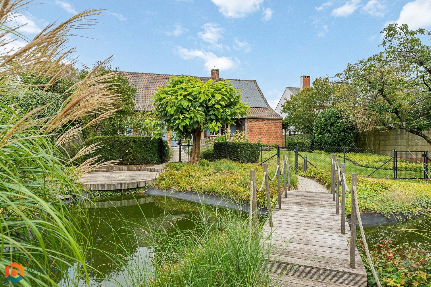 Villa met prachtige tuin en 3 slpkrs foto 9