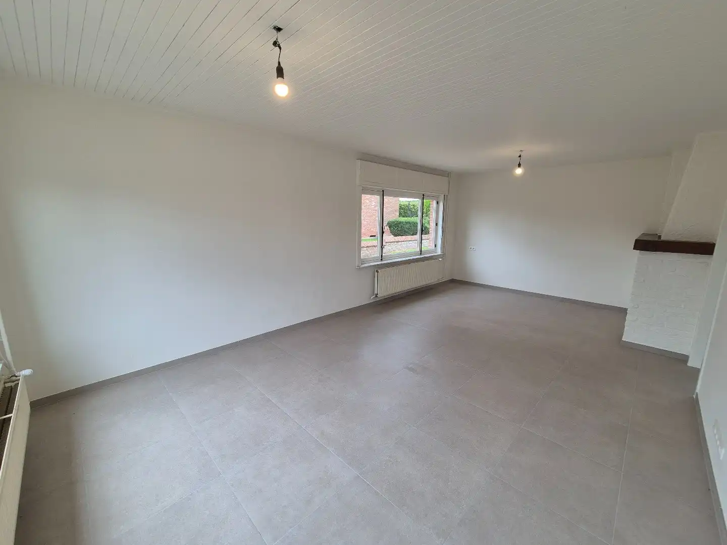 Prachtig gerenoveerde vrijstaande woning met ruime tuin. foto 2