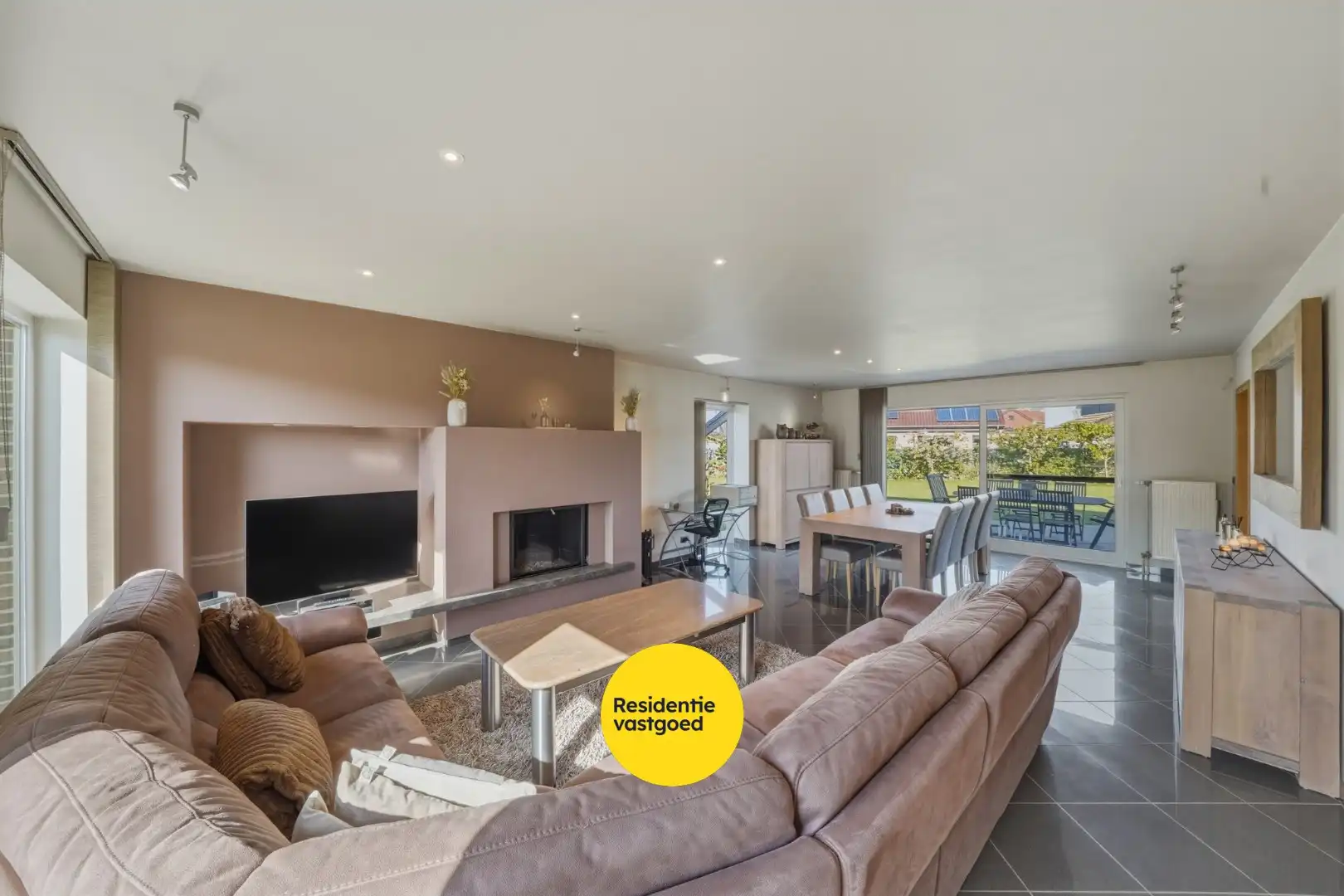 Ruime alleenstaande woning nabij zee en strand! foto 5