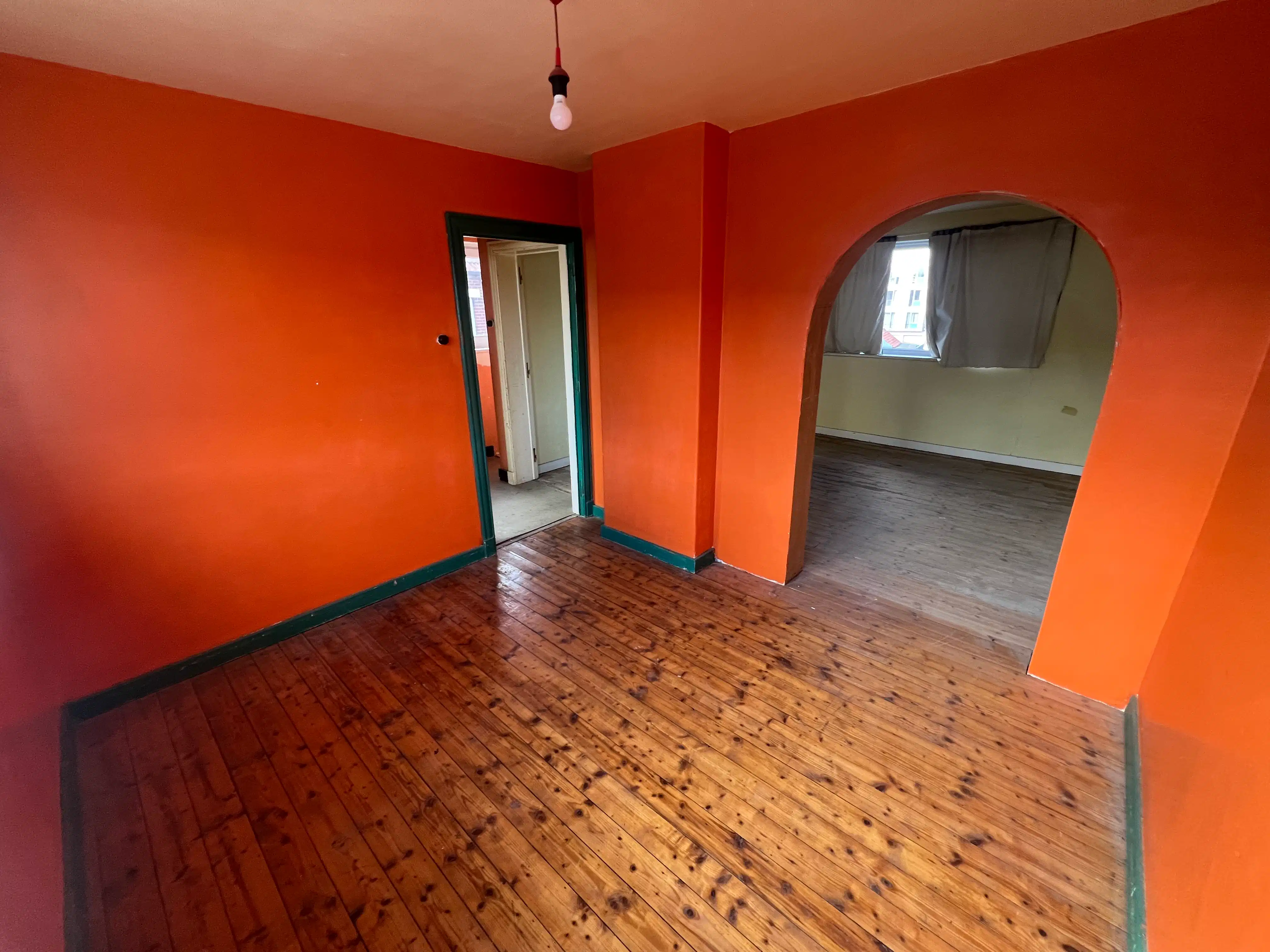 Halfopen bebouwing met zonnige tuin foto 15