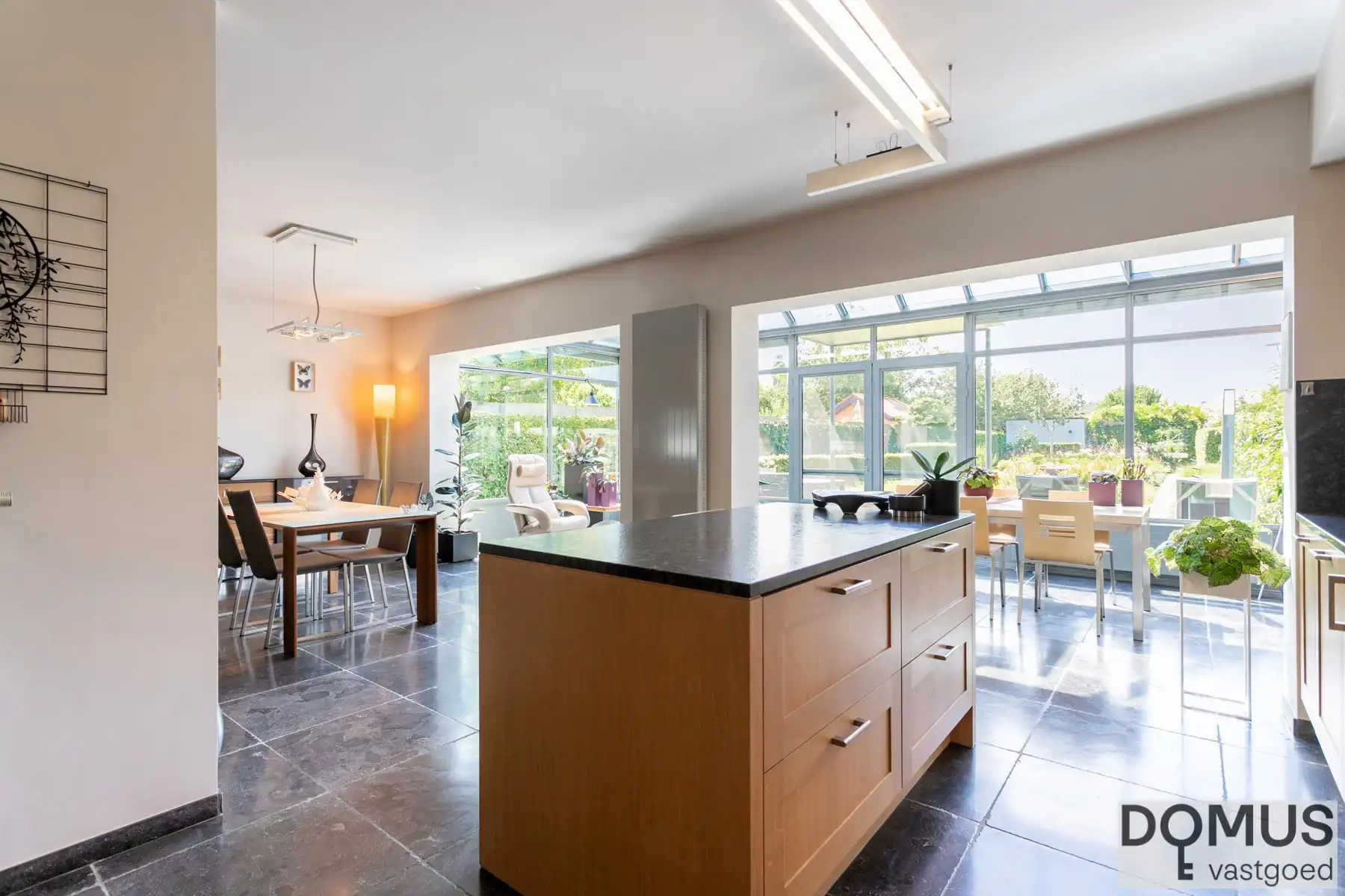 Instapklare 3-gevelwoning op topligging foto 10