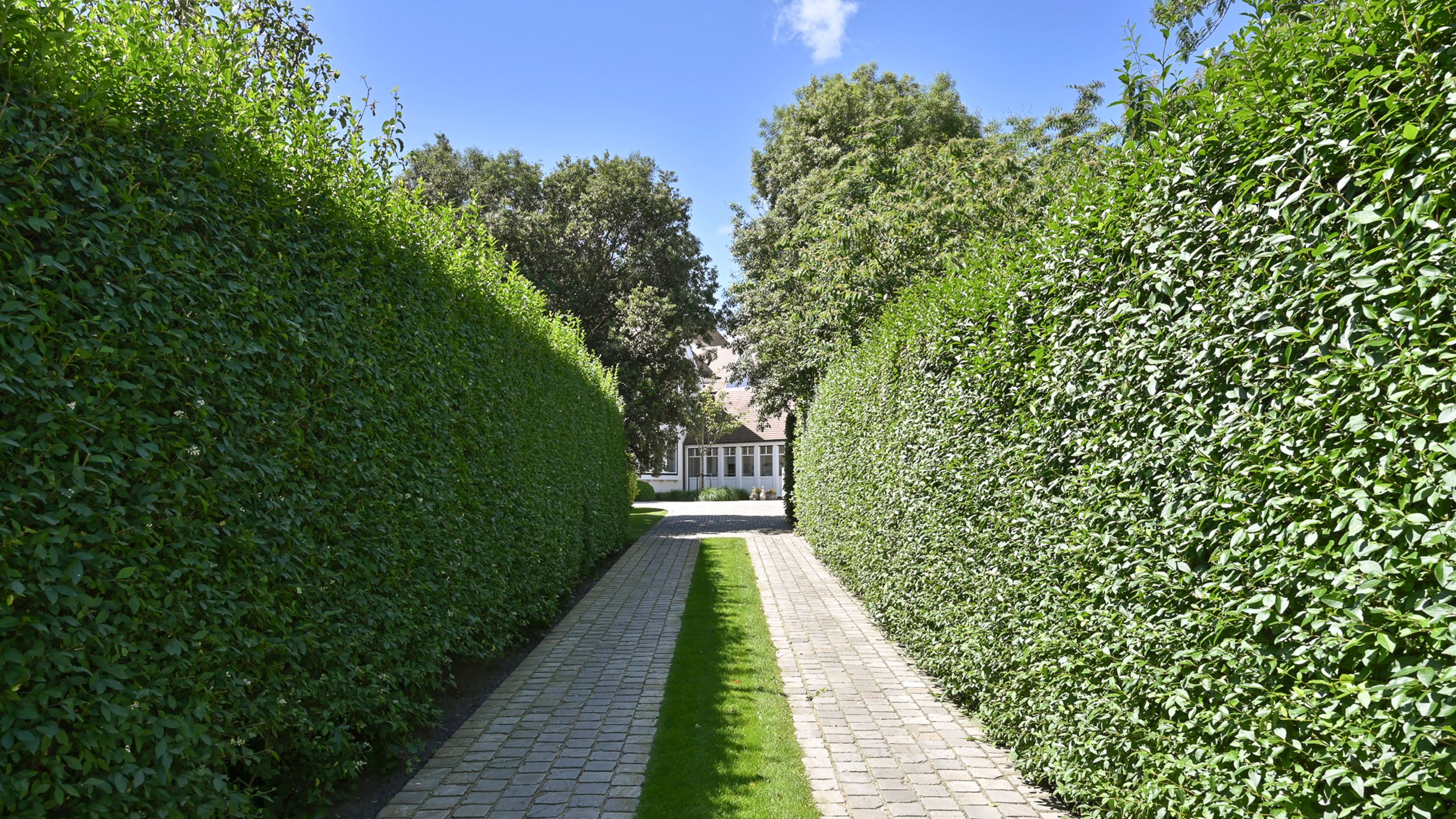 VILLA met panoramisch zicht en unieke ligging aan de golf... foto 26