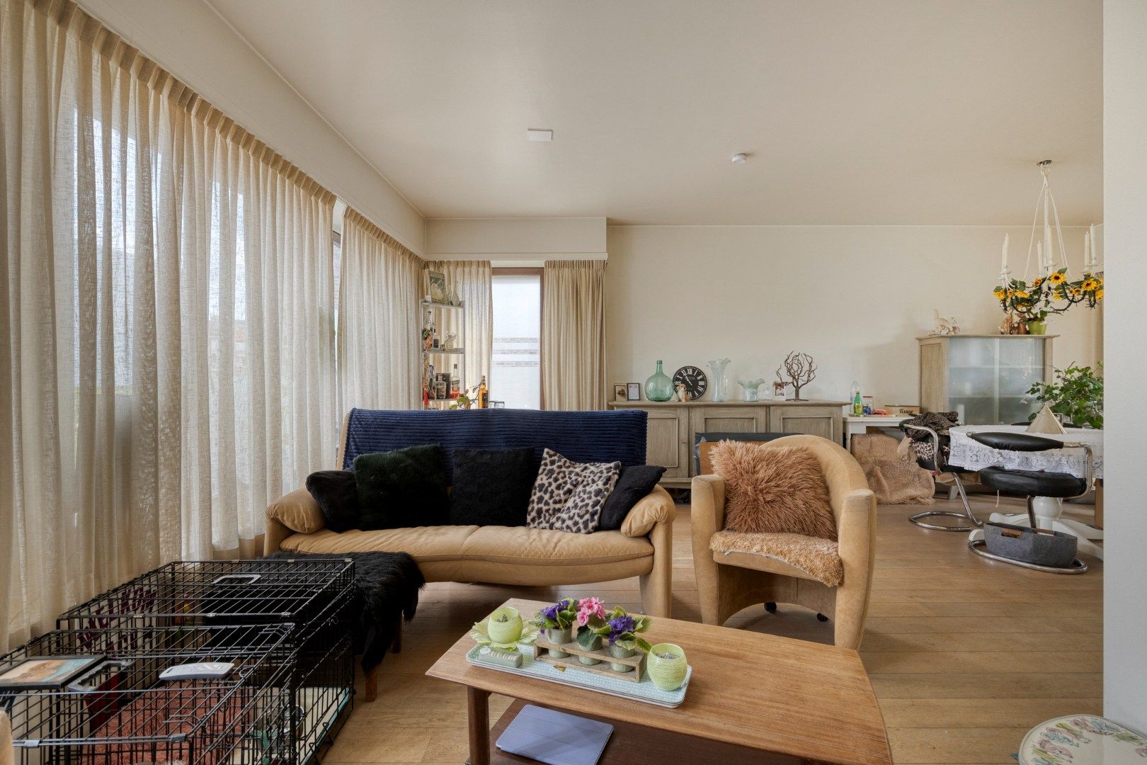 Ruime woning met tuin, 3 slpk en dubbele garage foto 4