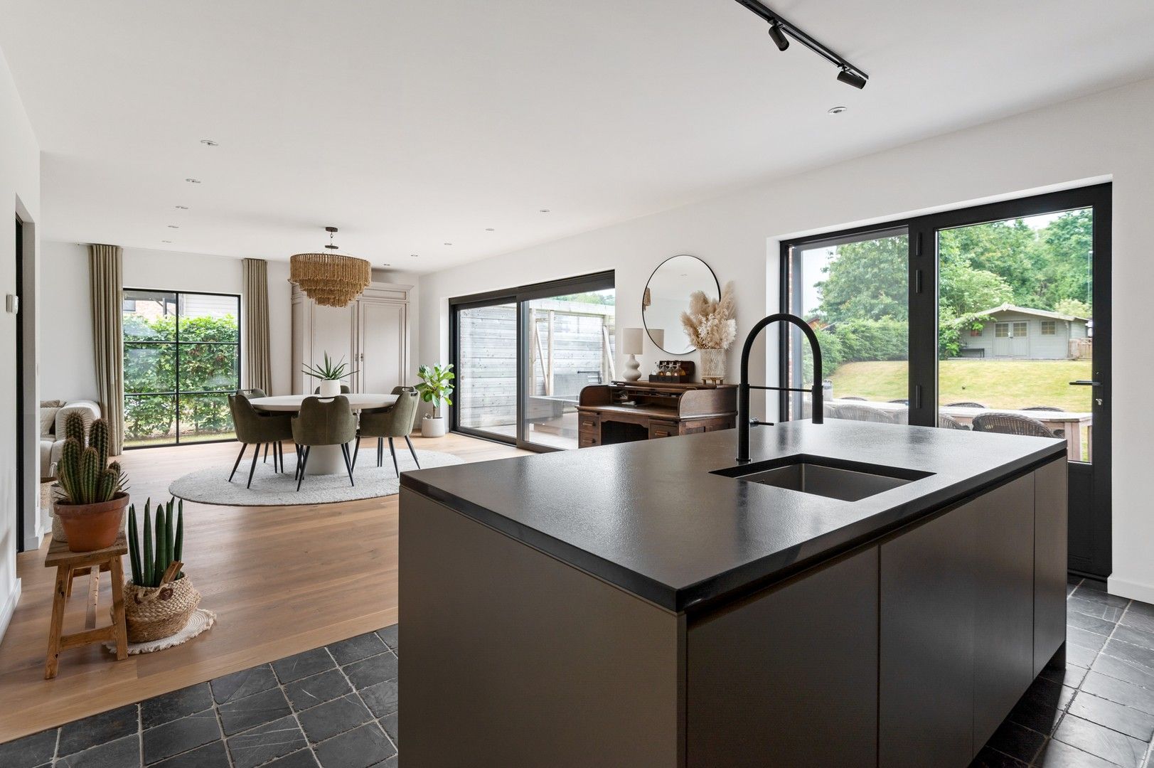 Vrijstaande woning (2016) met zuidtuin in doodlopende straat foto 7