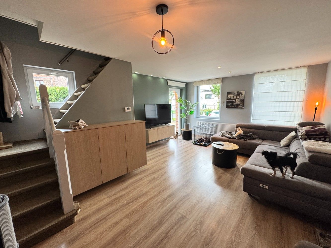 🏡 Charmante woning met tuin en 3 verdiepen in hartje Genk foto 3