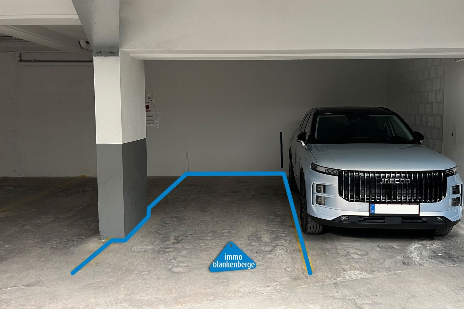 Unieke Kans – Parkeerplaats op de Zeedijk in Residentie Bristol foto {{pictureIndex}}
