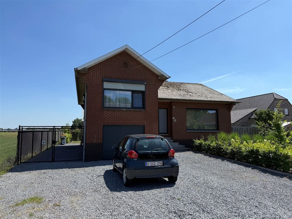 Vrijstaande, instapklare splitlevel woning foto 3