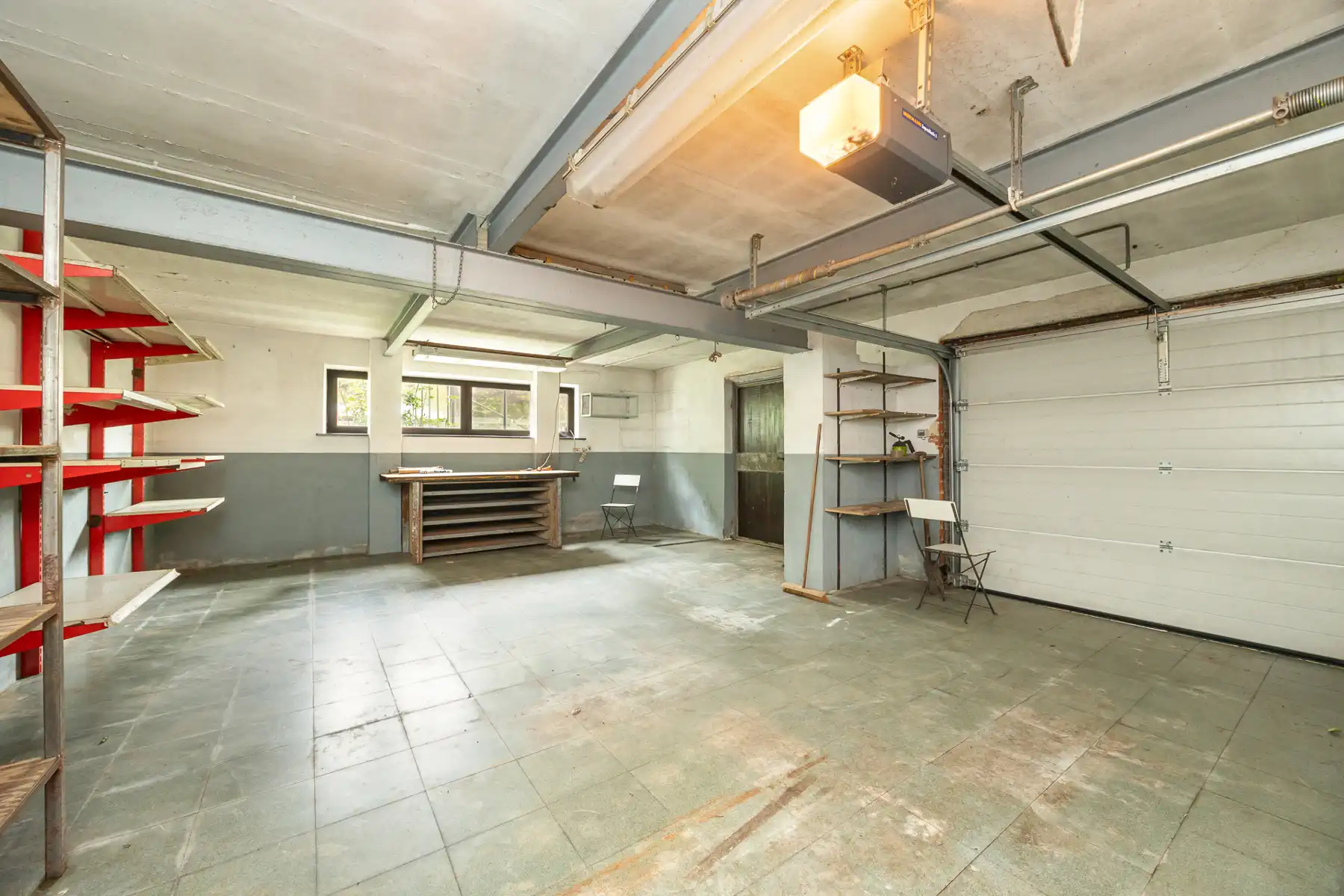 Laagbouwwoning met 3 slaapkamers en garage op een perceel van 629m².  foto 19