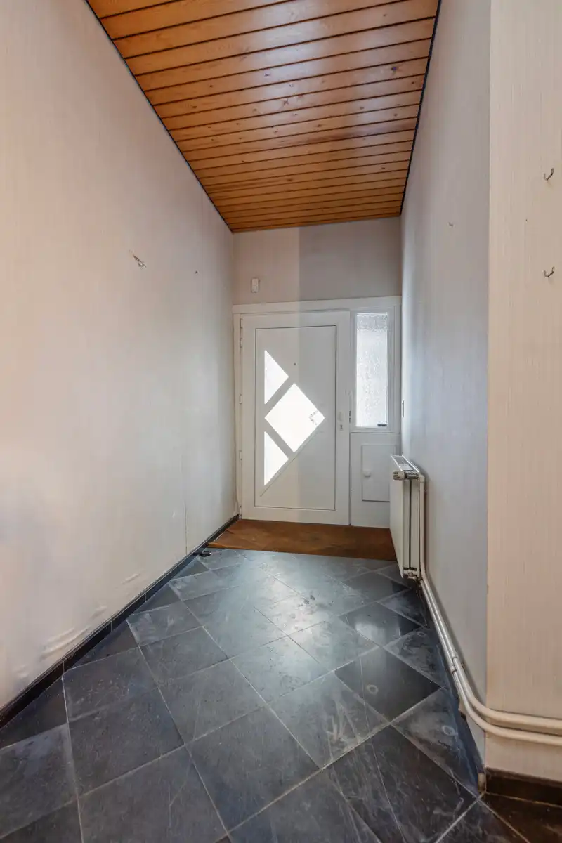 Handelszaak en ruime woning (4 slpk.) in hartje Maaseik.  foto 15