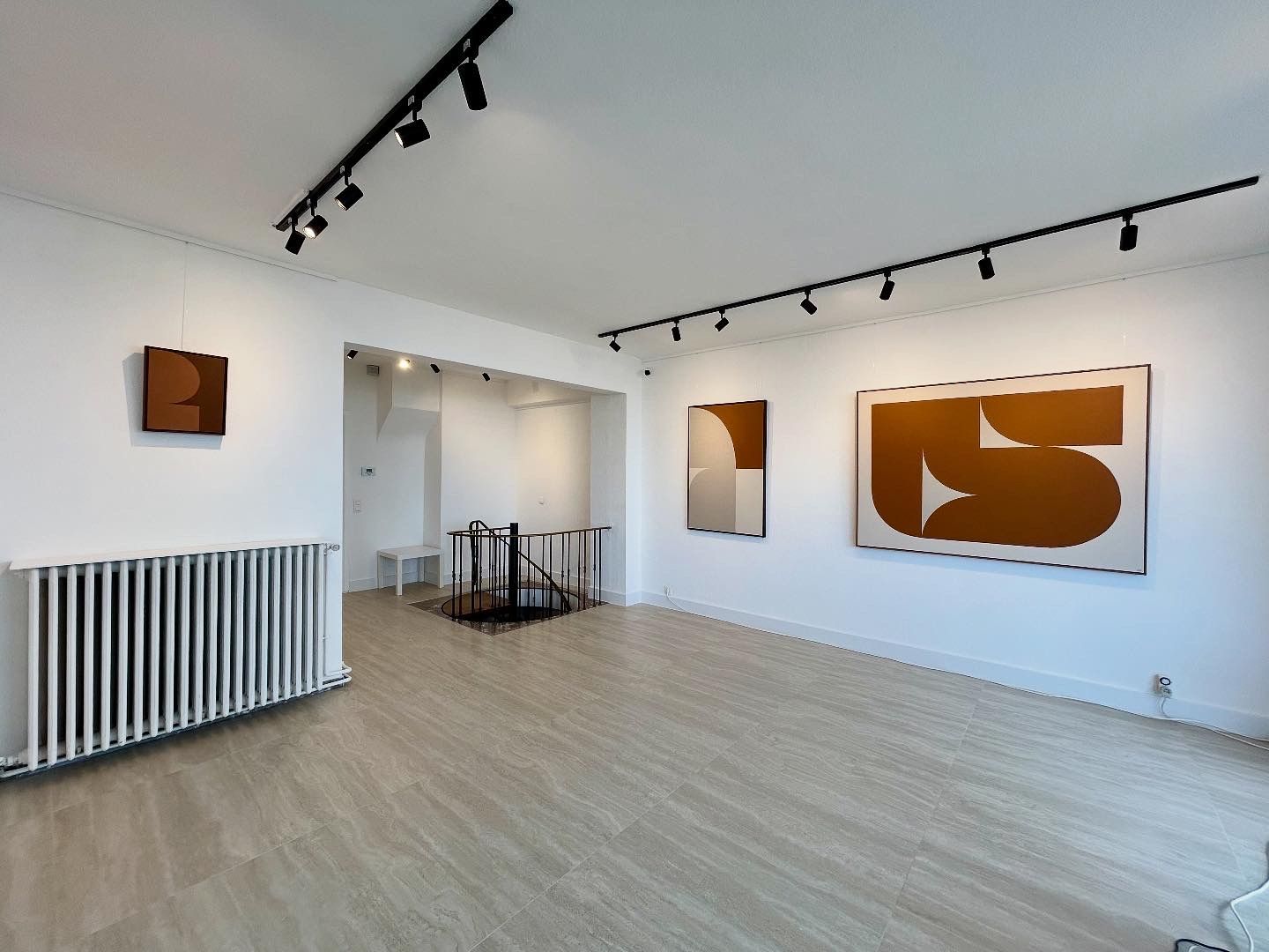 Pop-up Art Gallery (maandbasis) Zeedijk Knokke  foto {{pictureIndex}}