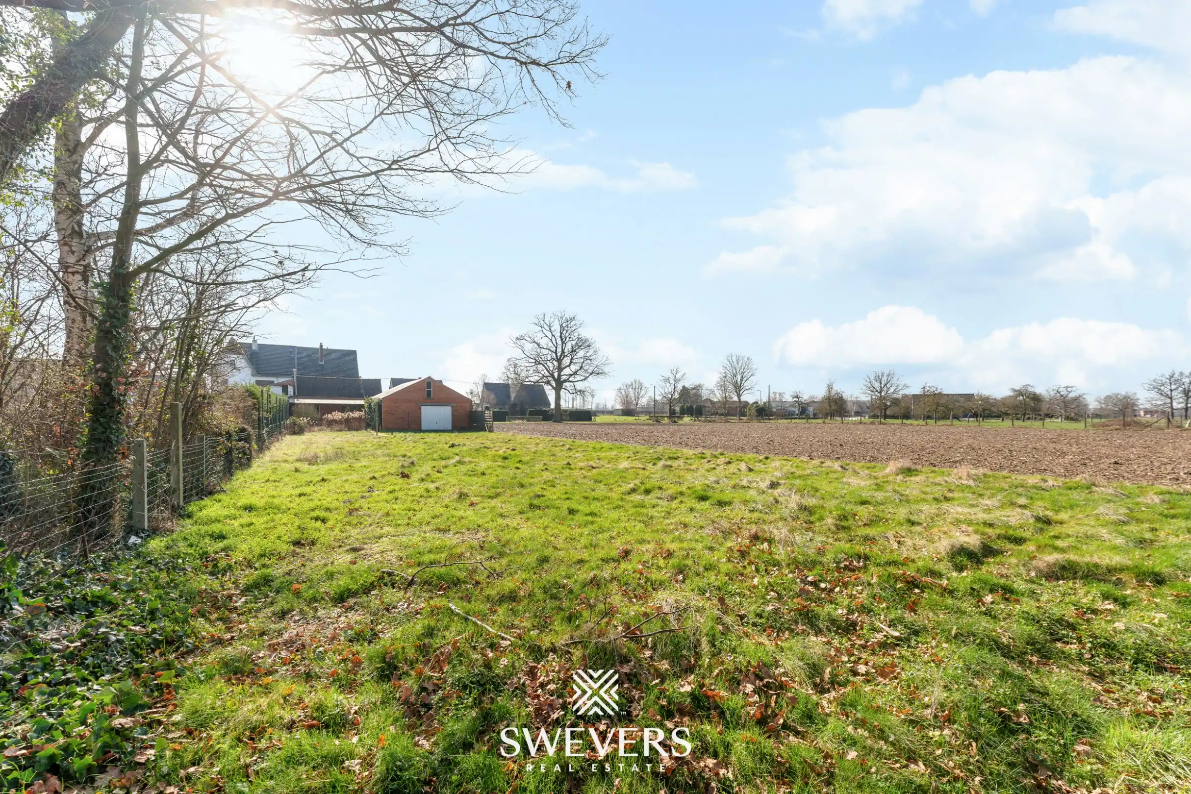 Te renoveren woning met 4 slaapkamers, grote tuin en omliggende velden op rustige ligging nabij centrum Diepenbeek foto 33