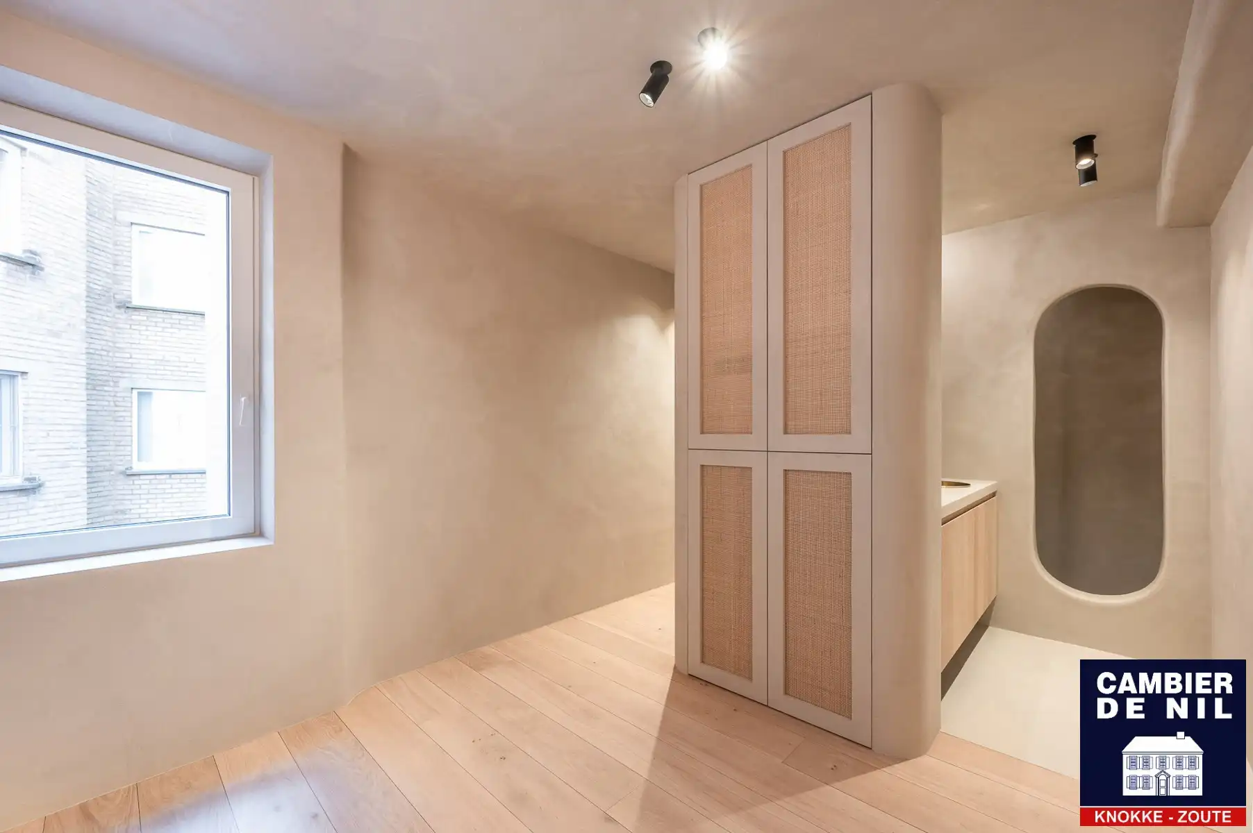 Tijdloos gerenoveerd appartement met zijdelings zeezicht  foto 10