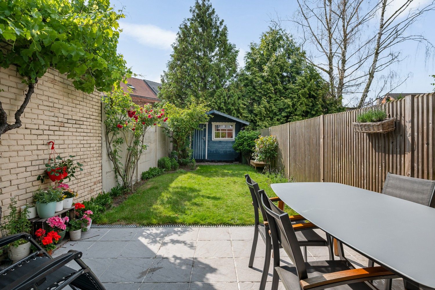 Charmante en lichtrijke woning met 2 slaapkamers en aangename groene tuin op toplocatie in Ekeren! foto 14