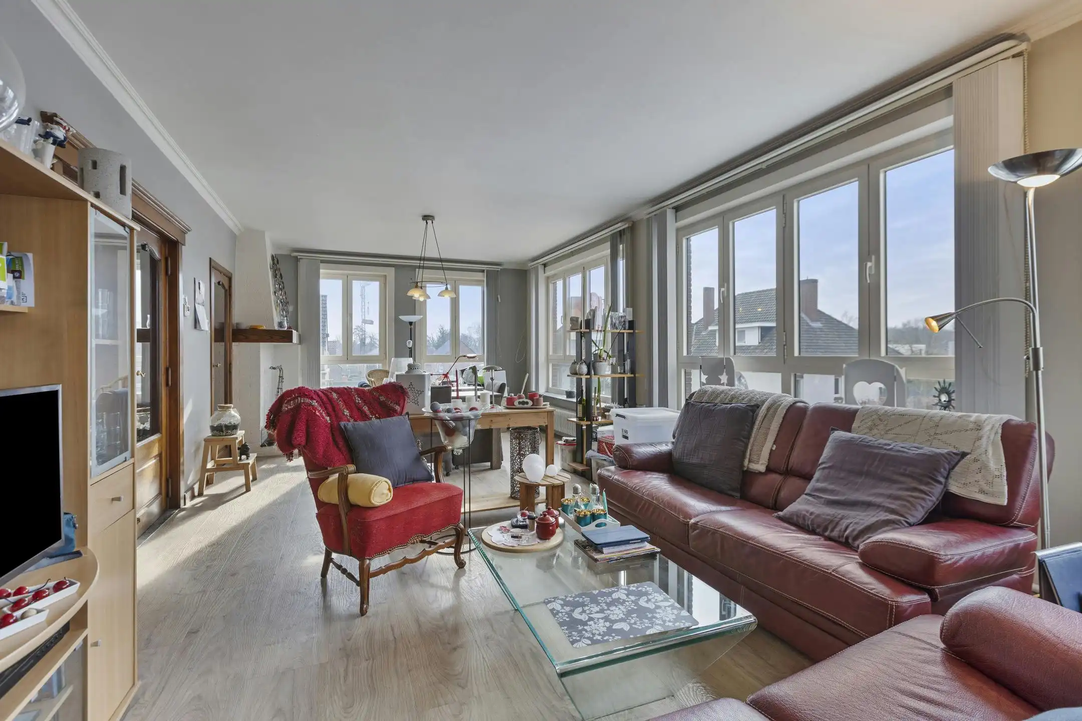 Ruim appartement aan de dorpskern van Kortessem foto 2