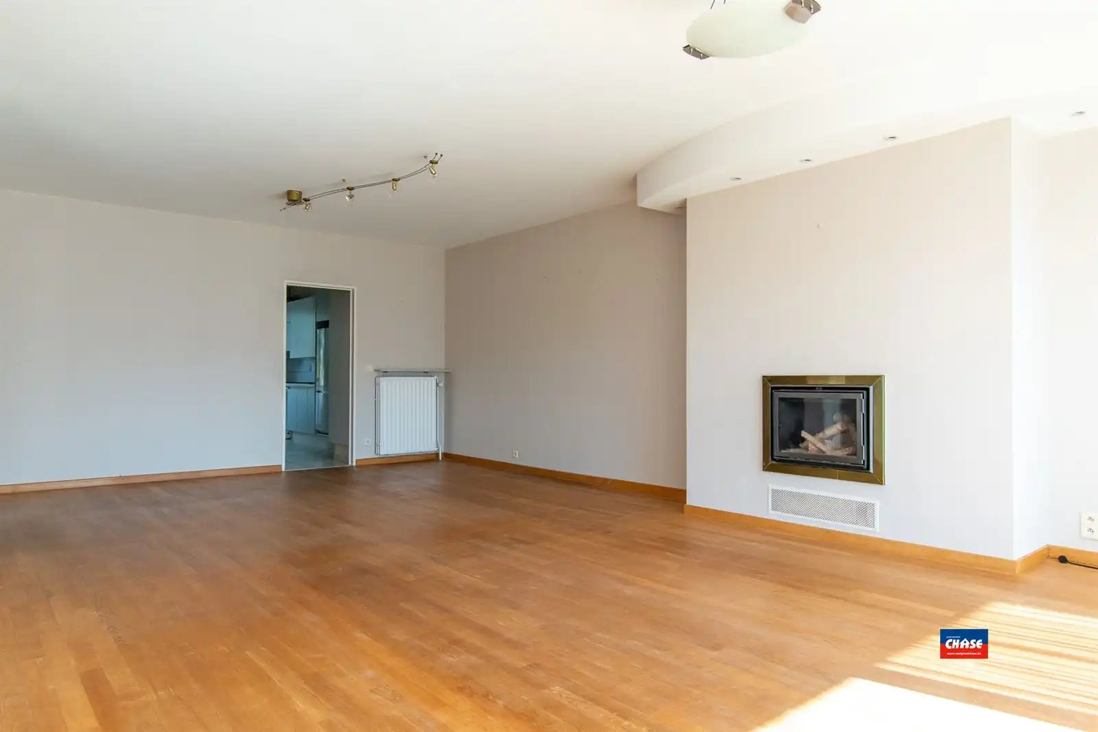 Ruim appartement met 3 slaapkamers, 2 terrassen en autostaanplaats foto 2
