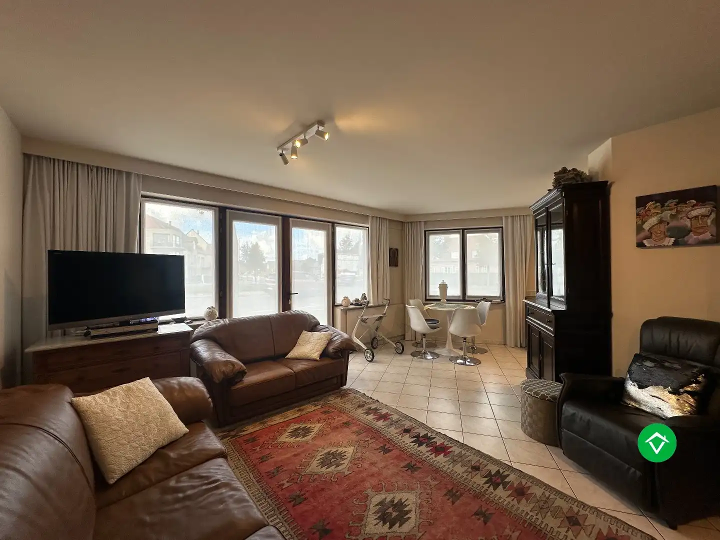 Gelijkvloers appartement met 2 slaapkamers in hartje Koekelare foto 4