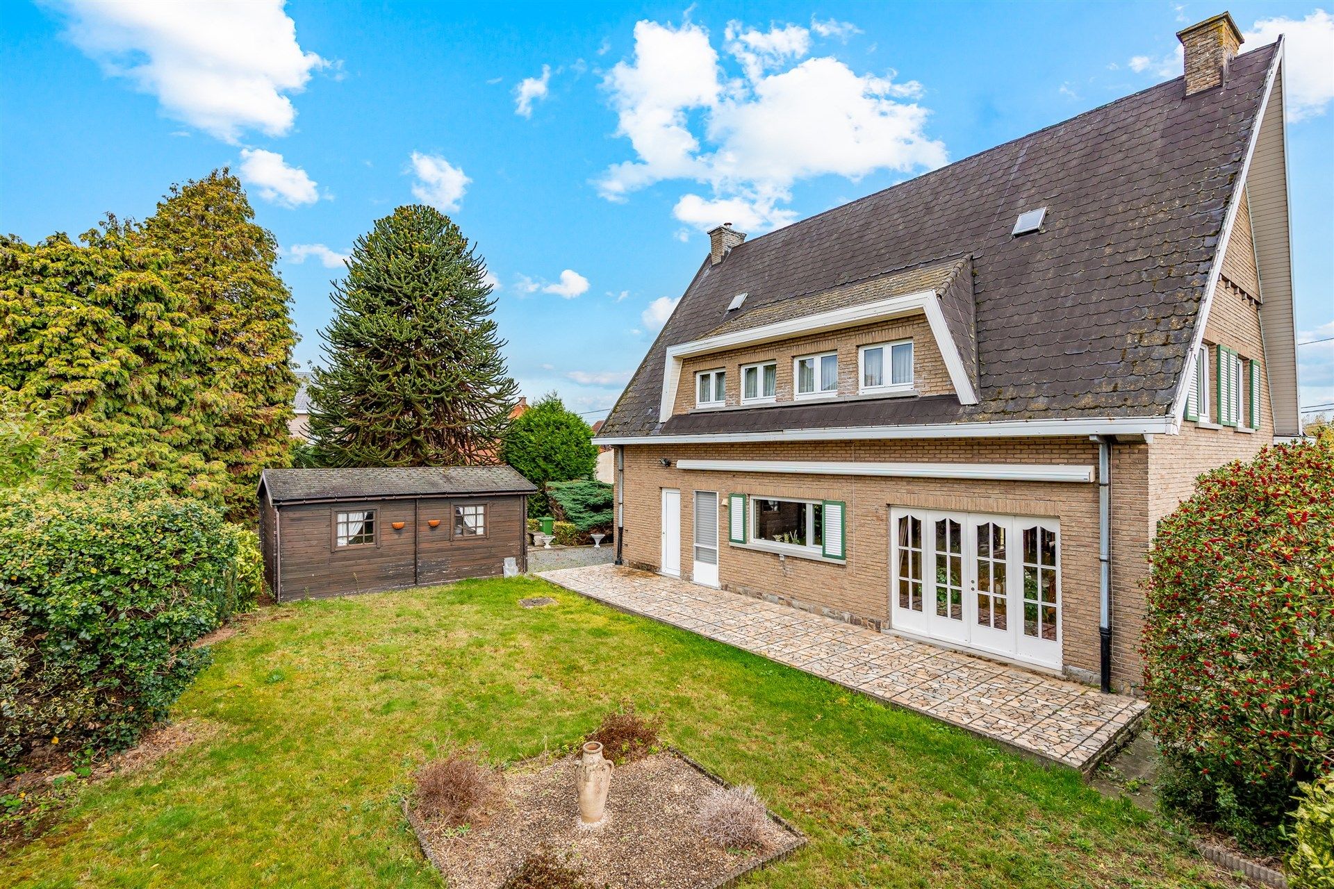 Charmante vrijstaande woning met grote tuin in het landelijke Bruinbeke  foto 24