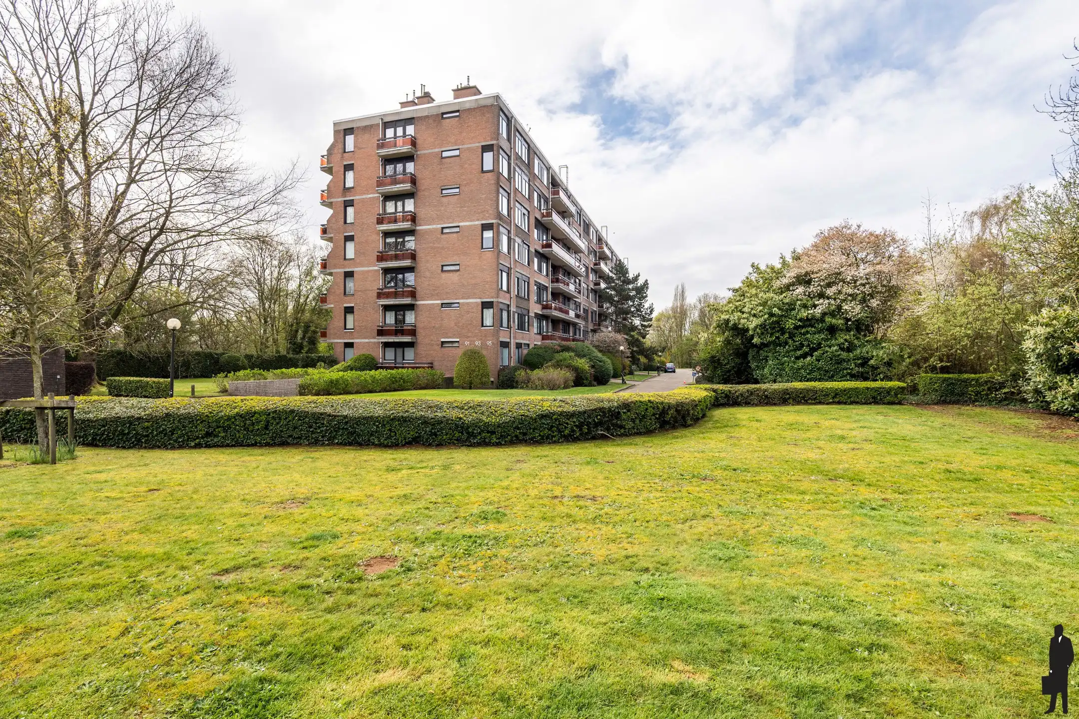 Instapklaar 3-slaapkamer appartement met groen zicht foto 19
