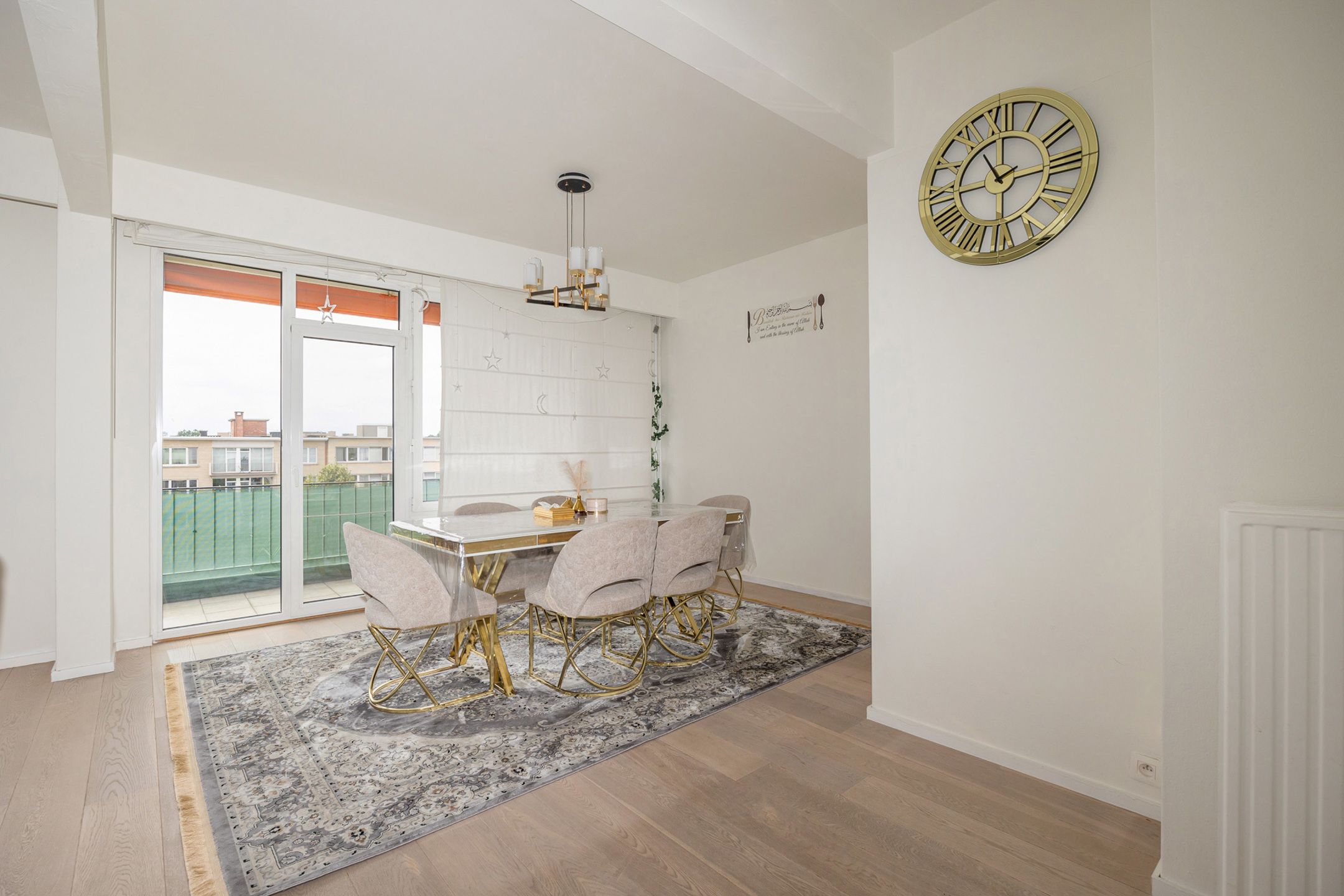 Lichtrijk Hoekappartement met 4 slpks , instapklaar foto 7