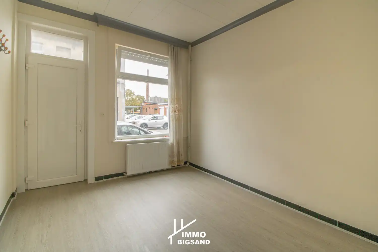 Volledig gerenoveerde woning te koop met 3 slaapkamers te Kortrijk foto 2