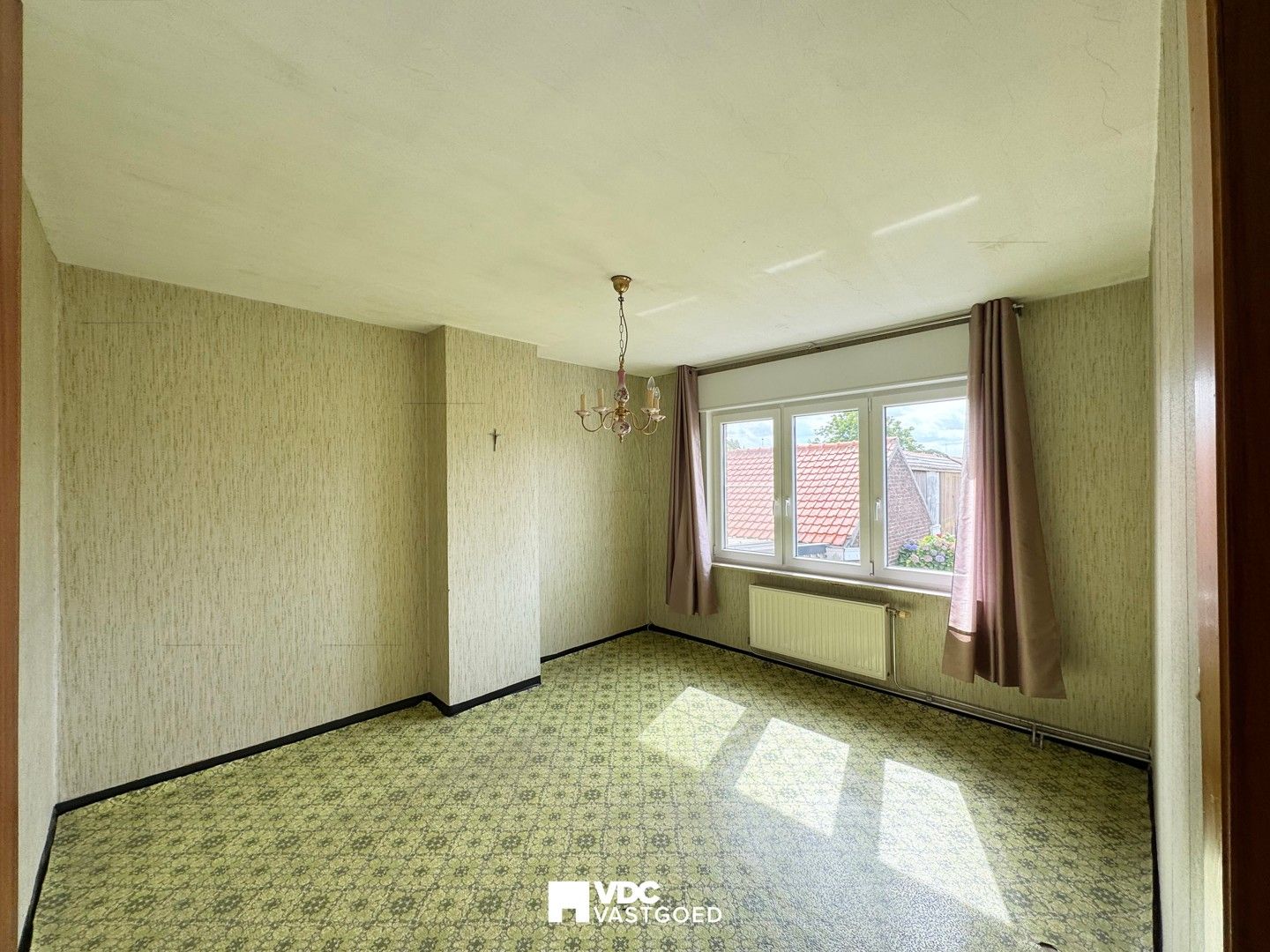 Te renoveren woning met uniek uitzicht op de velden foto 11