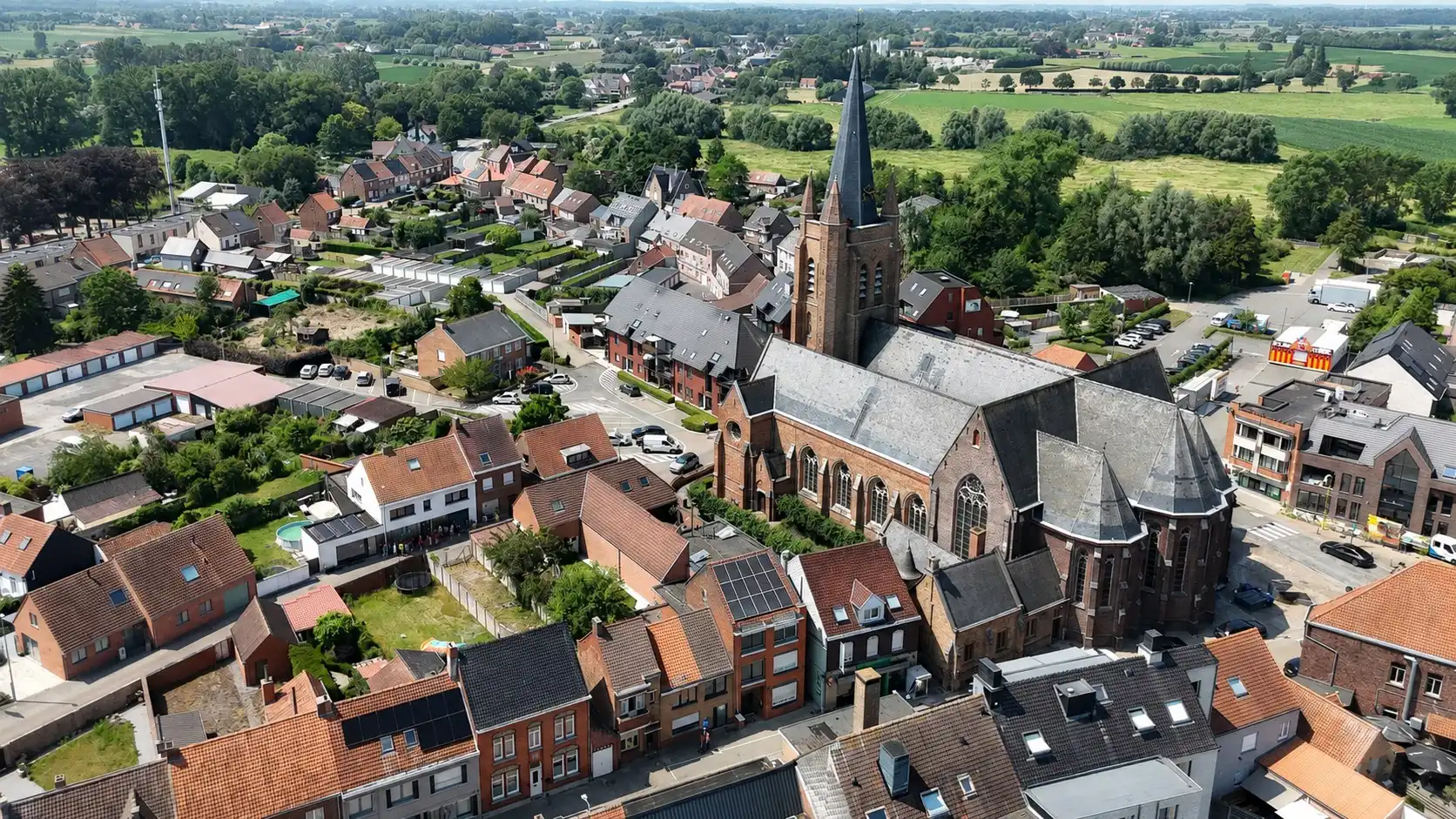 Woning met renovatiepotentieel in het hart van Ruddervoorde! foto 11