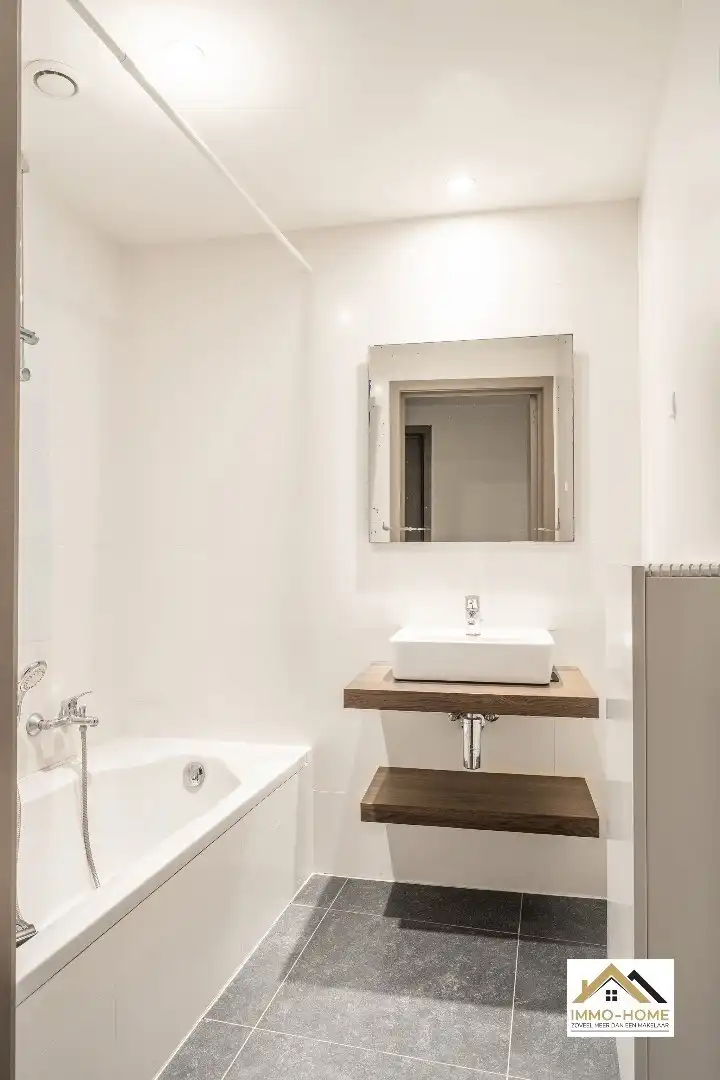 Modern instapklaar appartement  foto 14