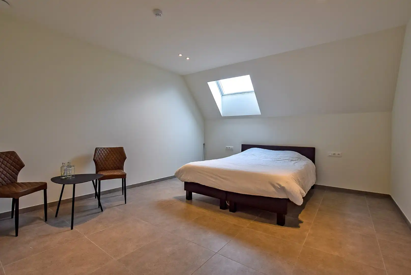 Ruim 2-slaapkamerappartement (129m²) te Leke (Diksmuide).  foto 10