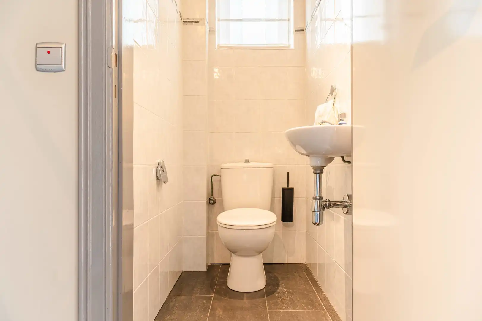 Ruime instapklare woning met garage foto 9