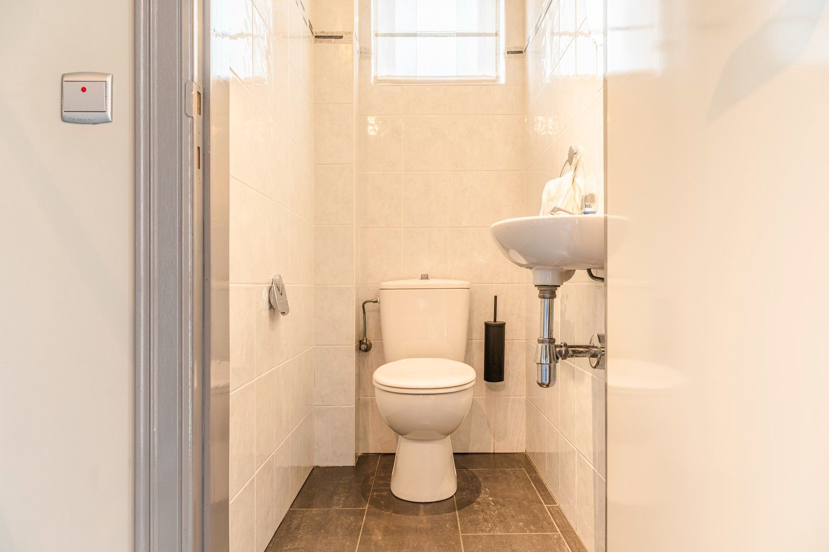 Ruime instapklare woning met garage foto 9