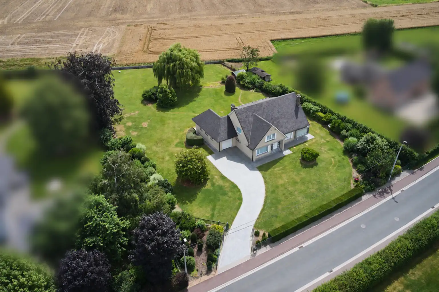 Villa te koop foto {{pictureIndex}}