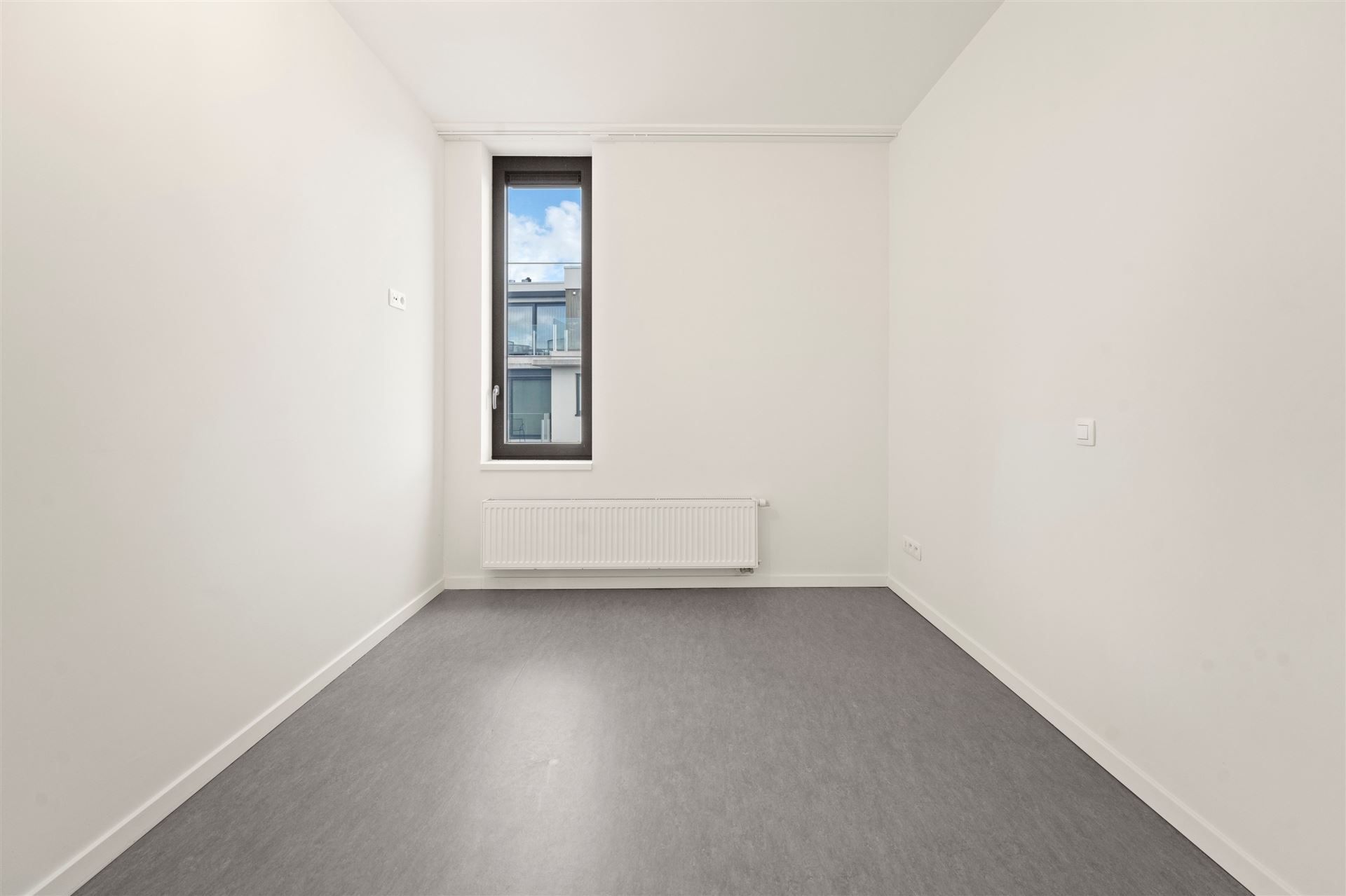 VERZORGD APPARTEMENT / RECENT / INCL. AUTOSTAANPLAATS foto 8