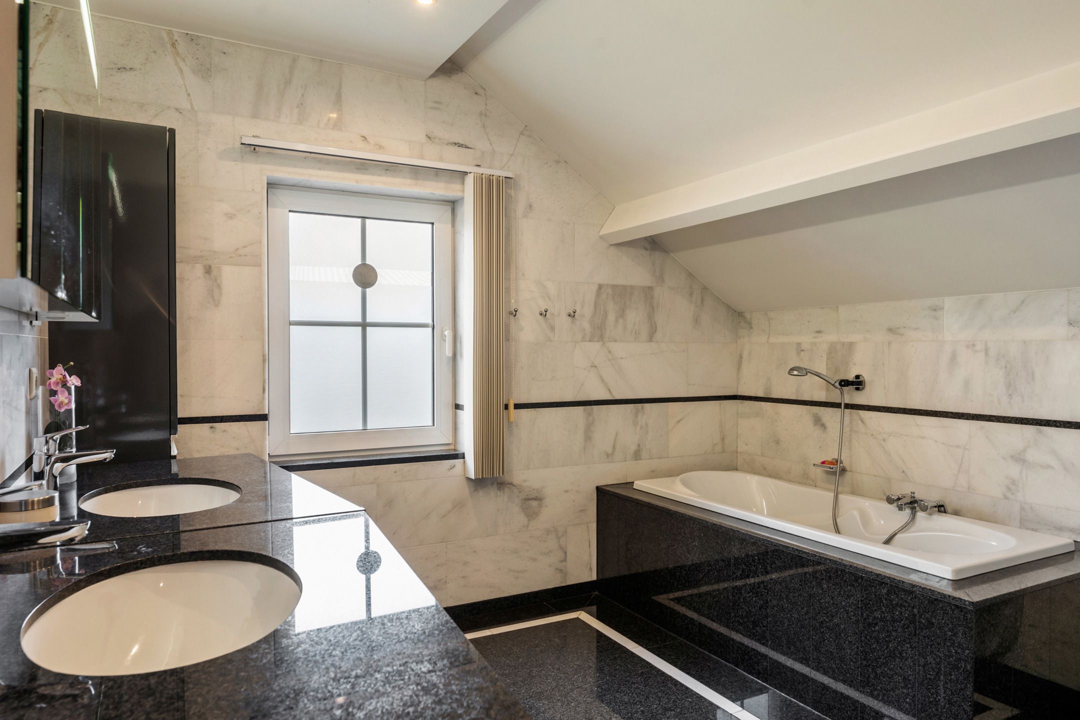 Charmante woning met zuidgericht perceel te Hees  foto 21