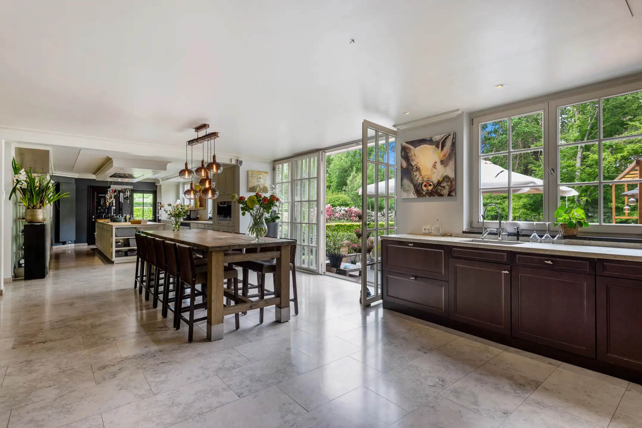 Exclusieve villa met zwembad op een perceel van 6.420 m² foto 4